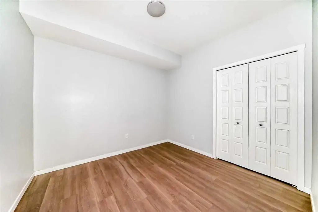 42 Cranbrook Gardens SE, #1305