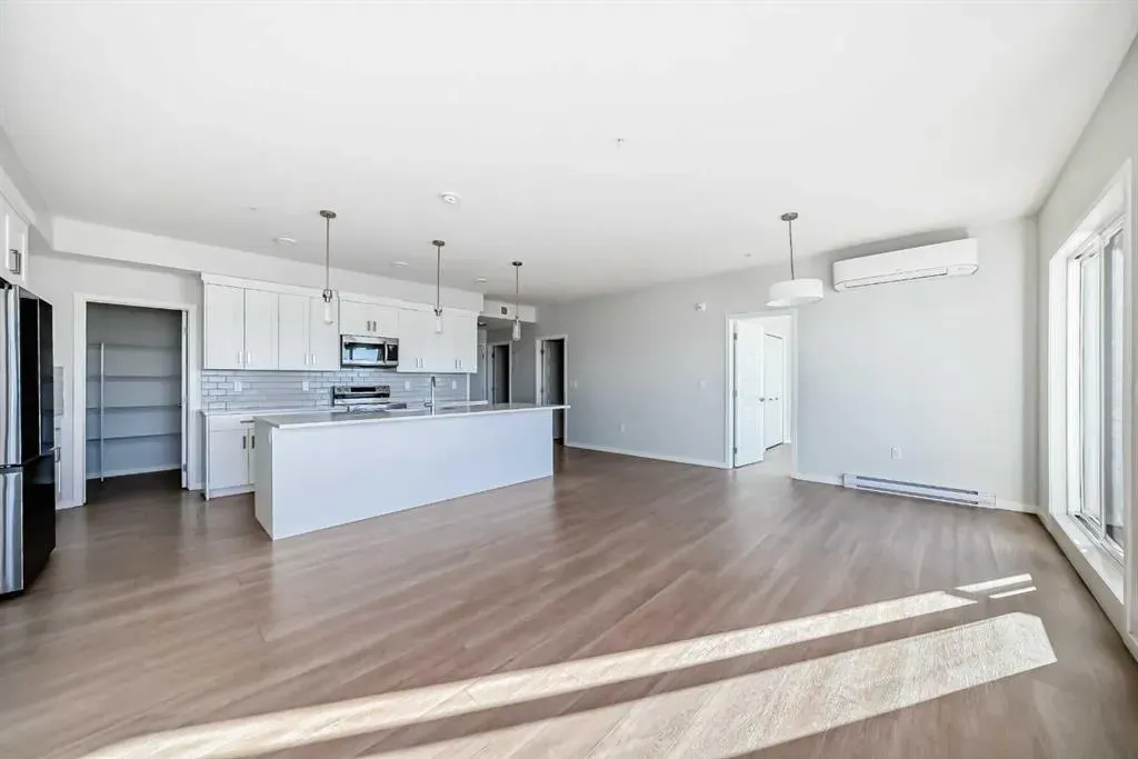 42 Cranbrook Gardens SE, #1305