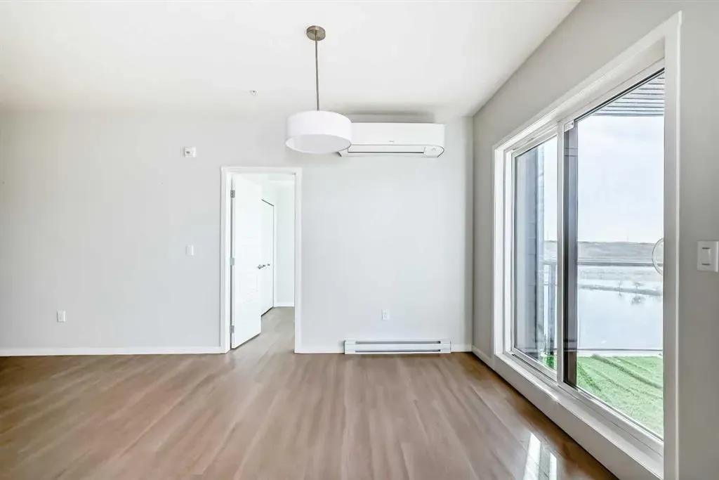 42 Cranbrook Gardens SE, #1305