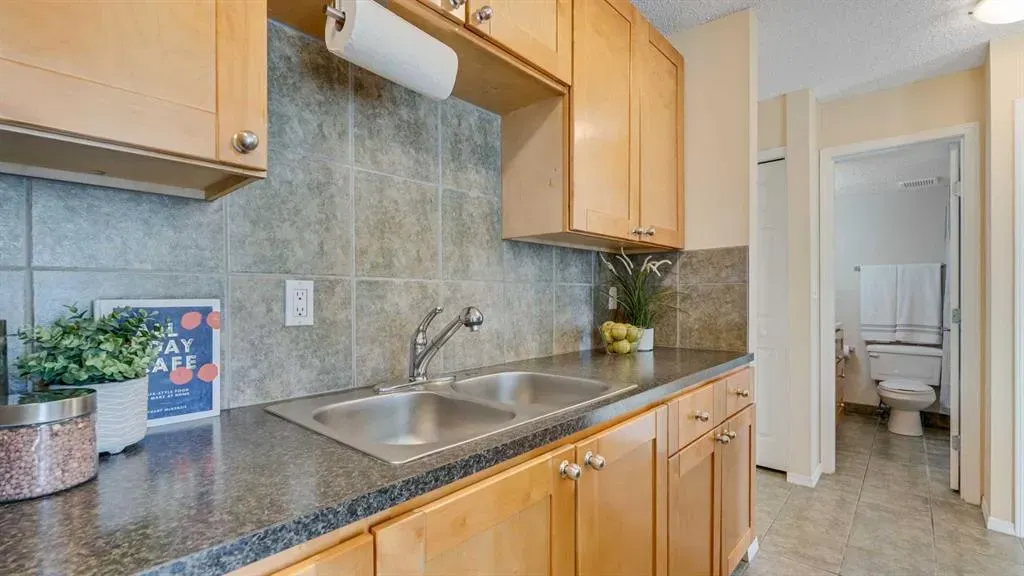 1836 12 Avenue SW, #204
