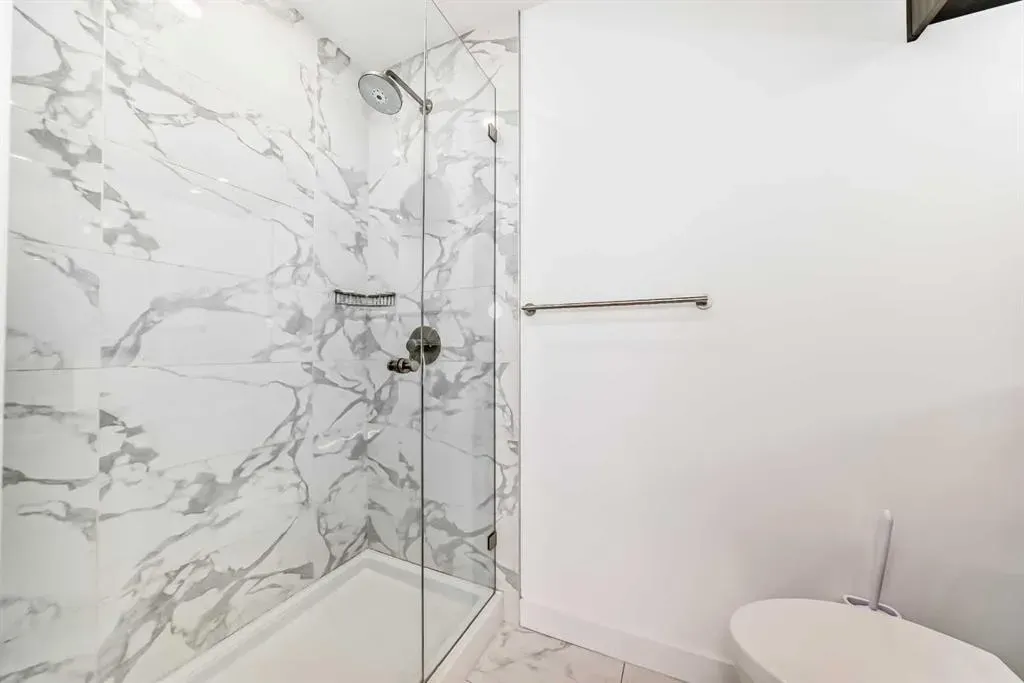 88 9 Street NE, #123