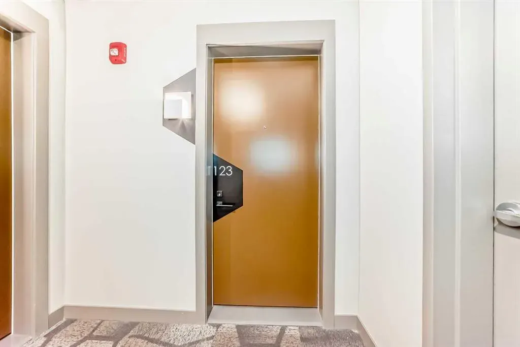 88 9 Street NE, #123