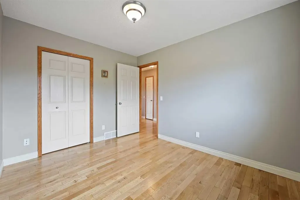 161 Arbour Crest Road NW