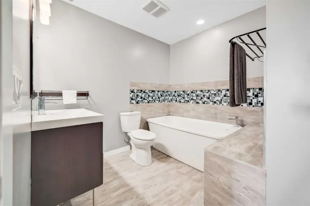 351 Monteith Drive SE, #52