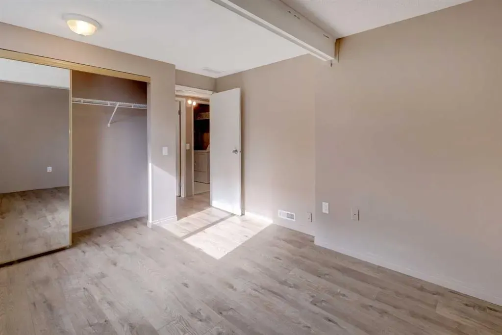 529 Sabrina Road SW
