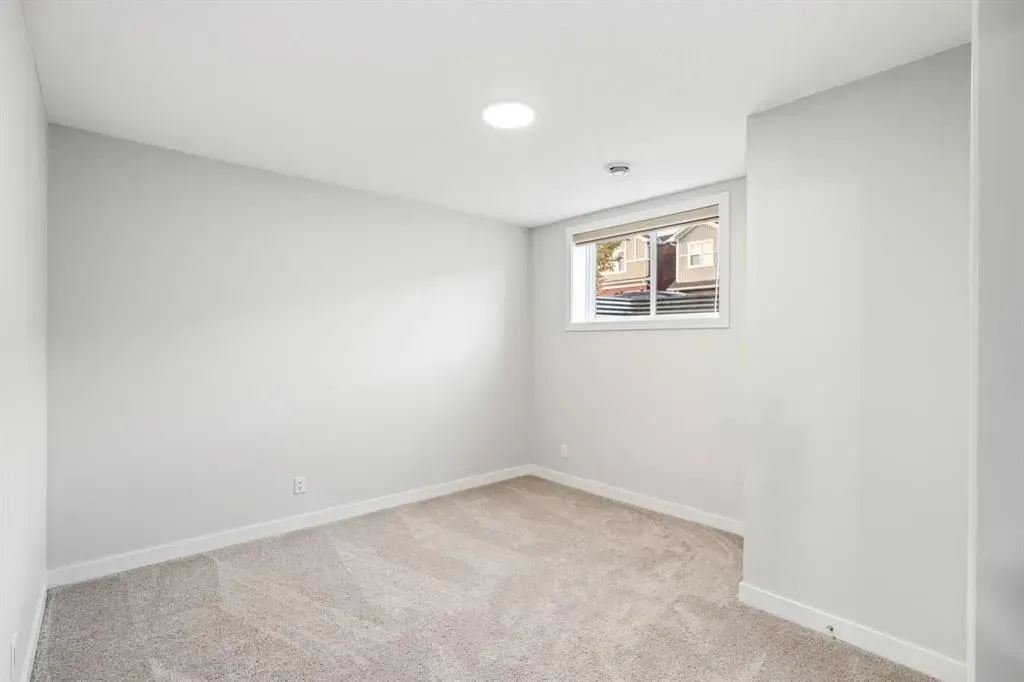 82 Red Sky Road NE