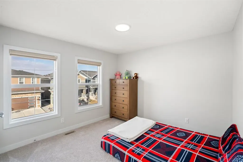 82 Red Sky Road NE