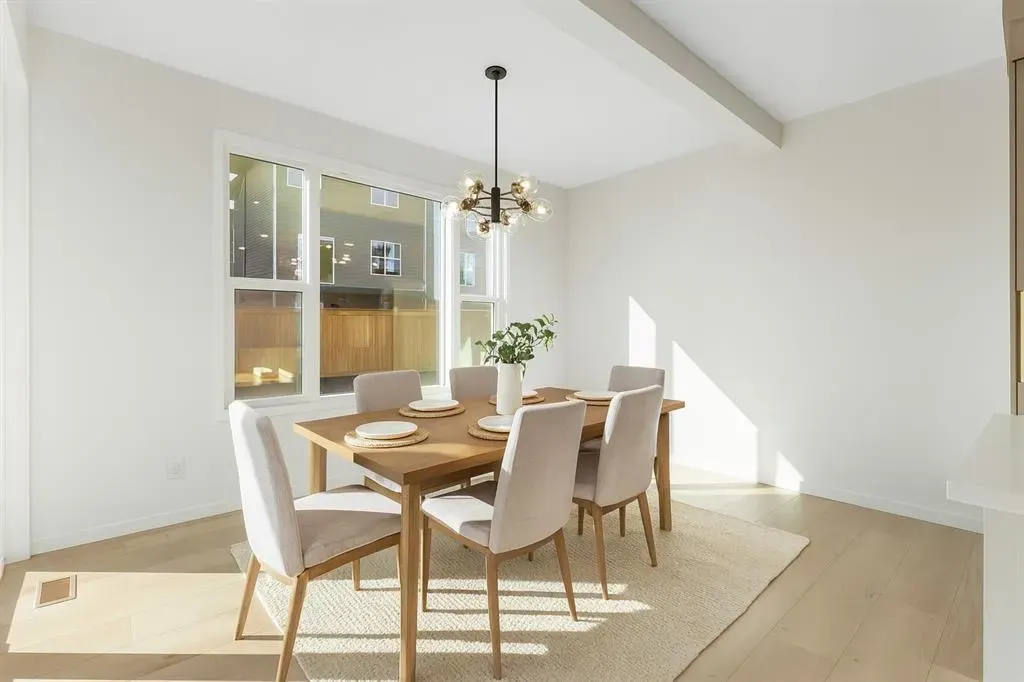 17 Marmot Passage NW