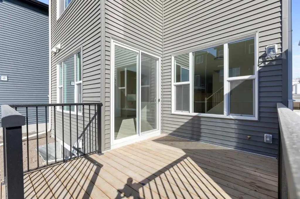 17 Marmot Passage NW