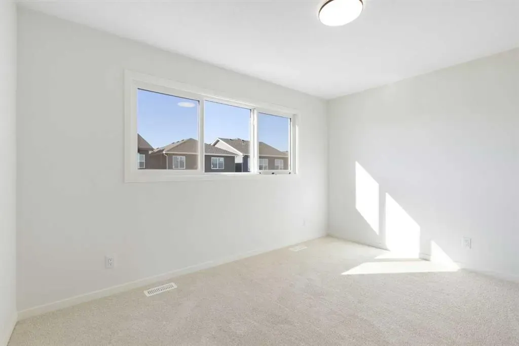 17 Marmot Passage NW