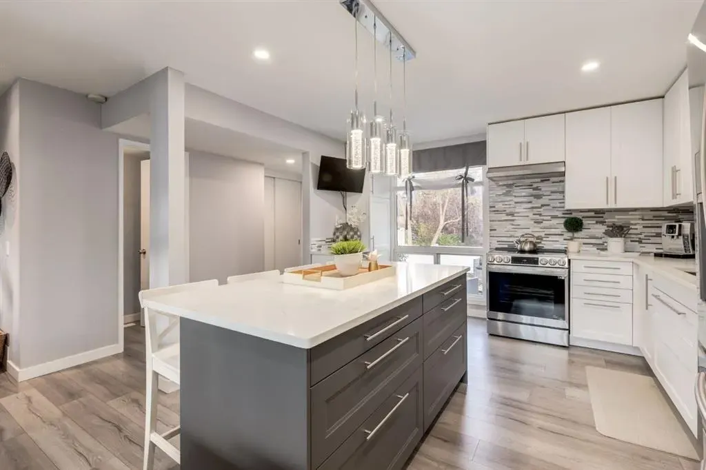 80 Brae Glen Lane SW