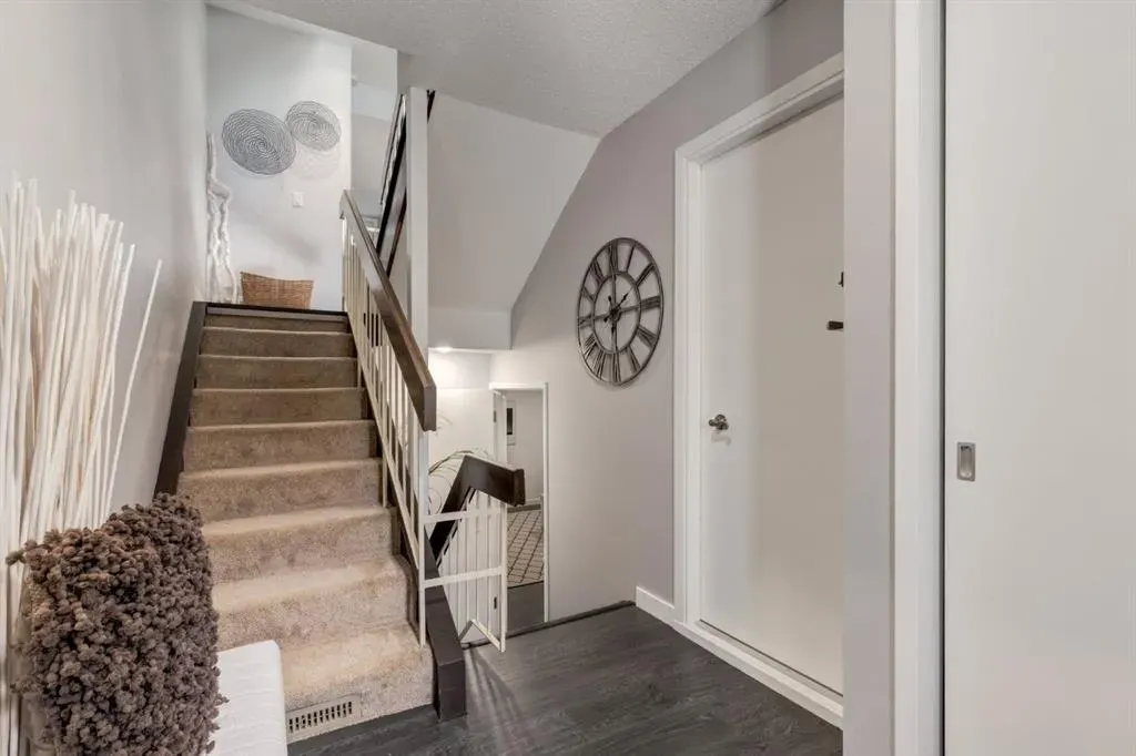 80 Brae Glen Lane SW