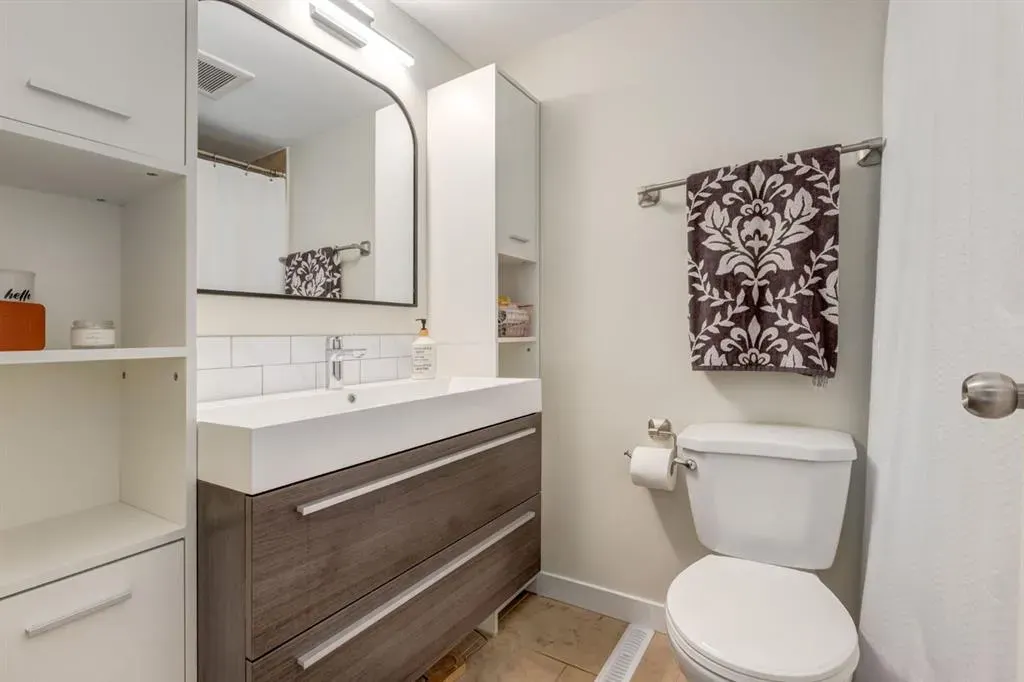 80 Brae Glen Lane SW