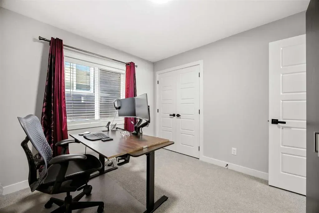 97 Amblehurst Gardens NW