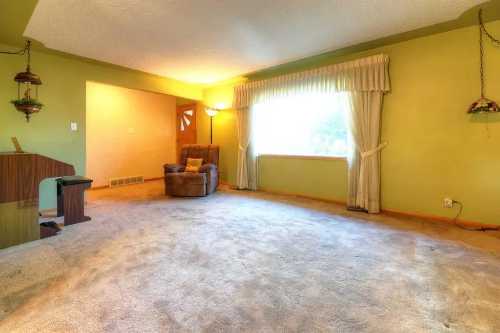 71 Rosery Drive NW