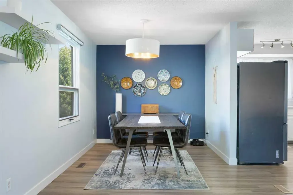 27 Deercrest Close SE