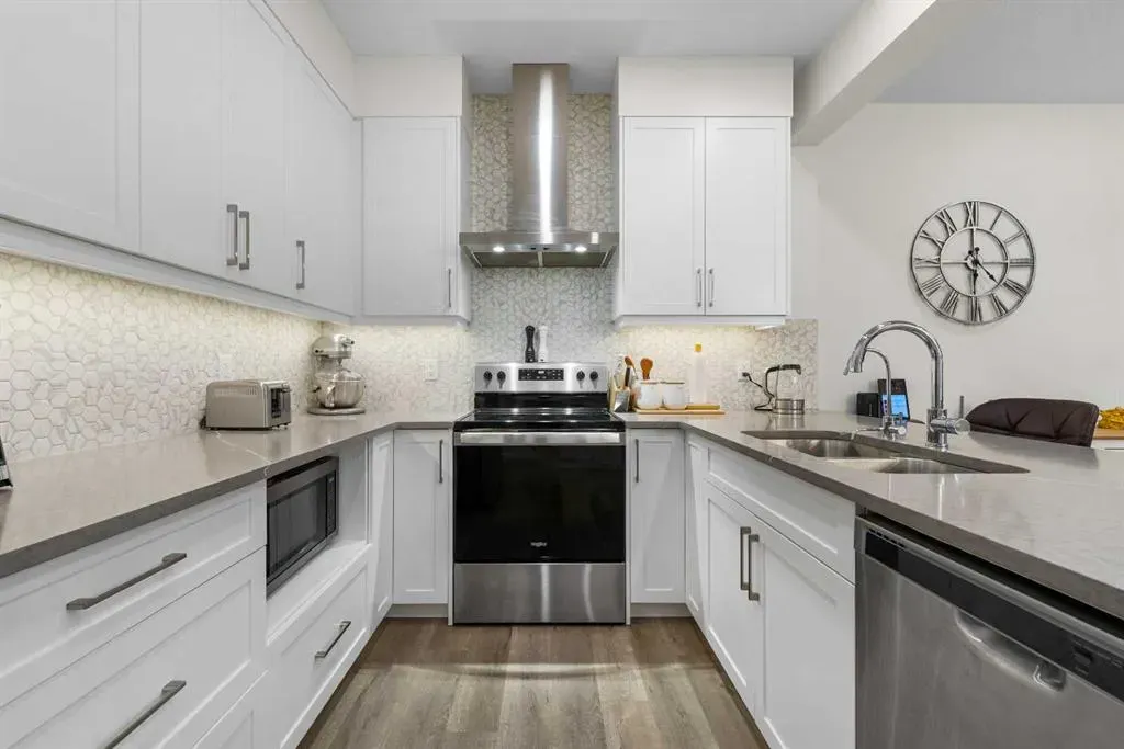 51 Crestridge Common SW