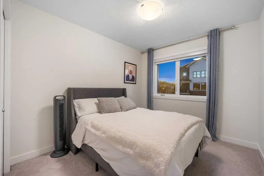 51 Crestridge Common SW