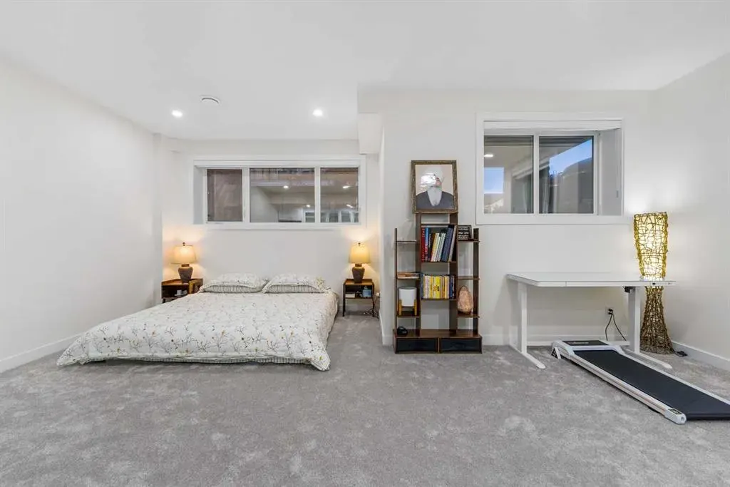 51 Crestridge Common SW