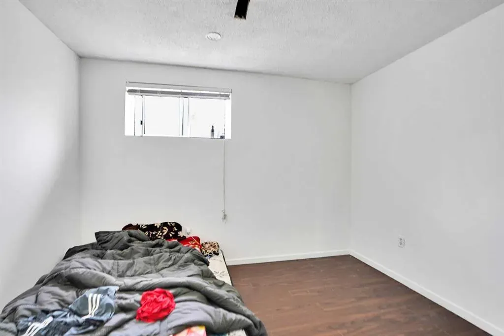 6032 Martingrove Road