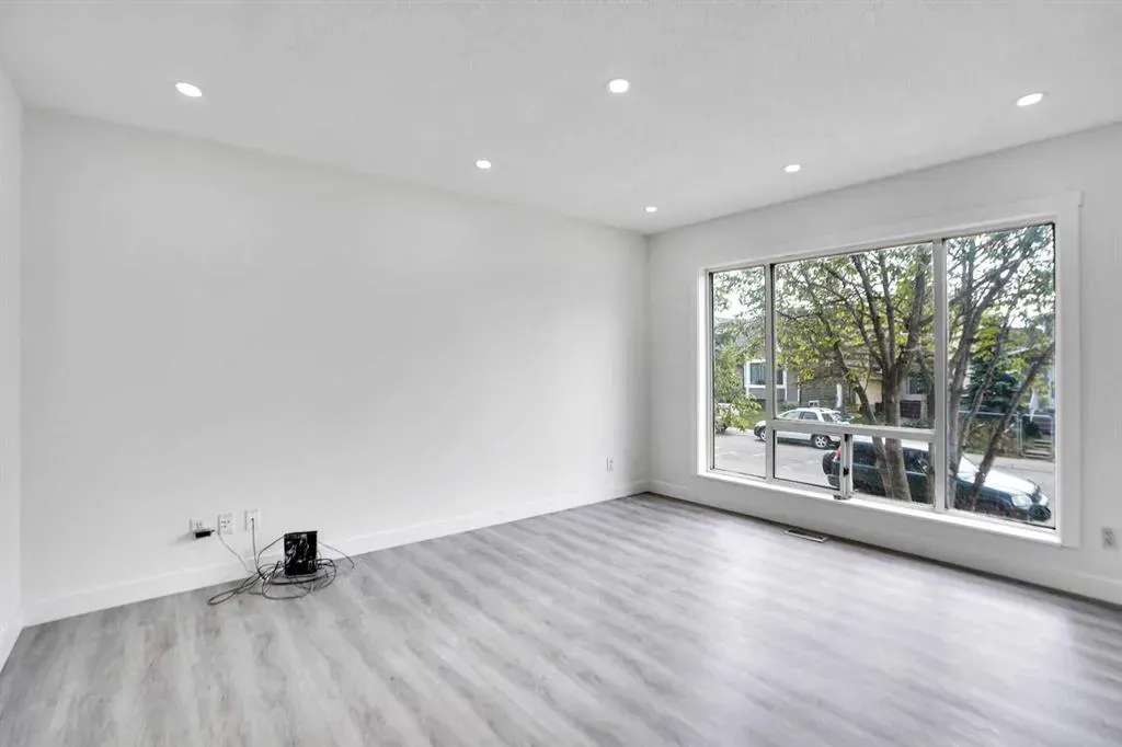 6032 Martingrove Road