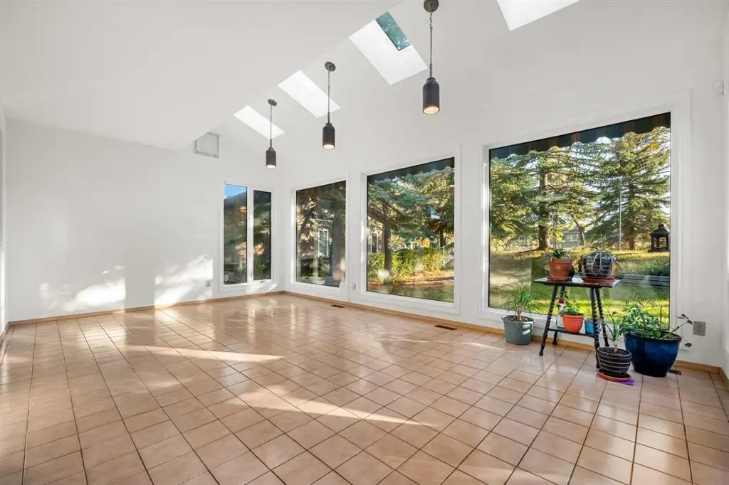 907 Shawnee Drive SW