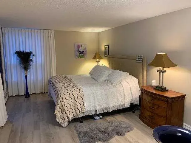 1001 13 Avenue SW, #340