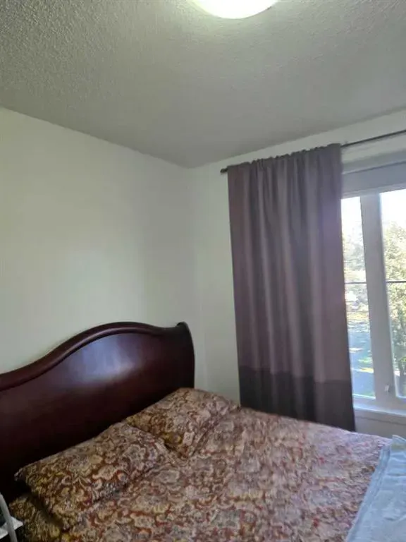 333 Taravista Drive NE, #2204