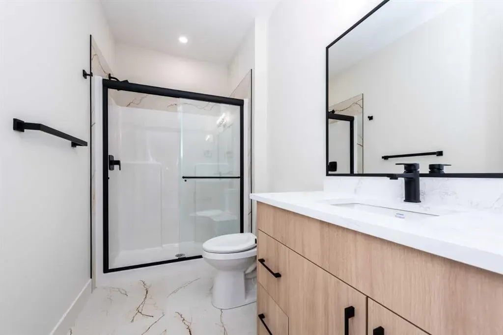 77 Waterford Crescent