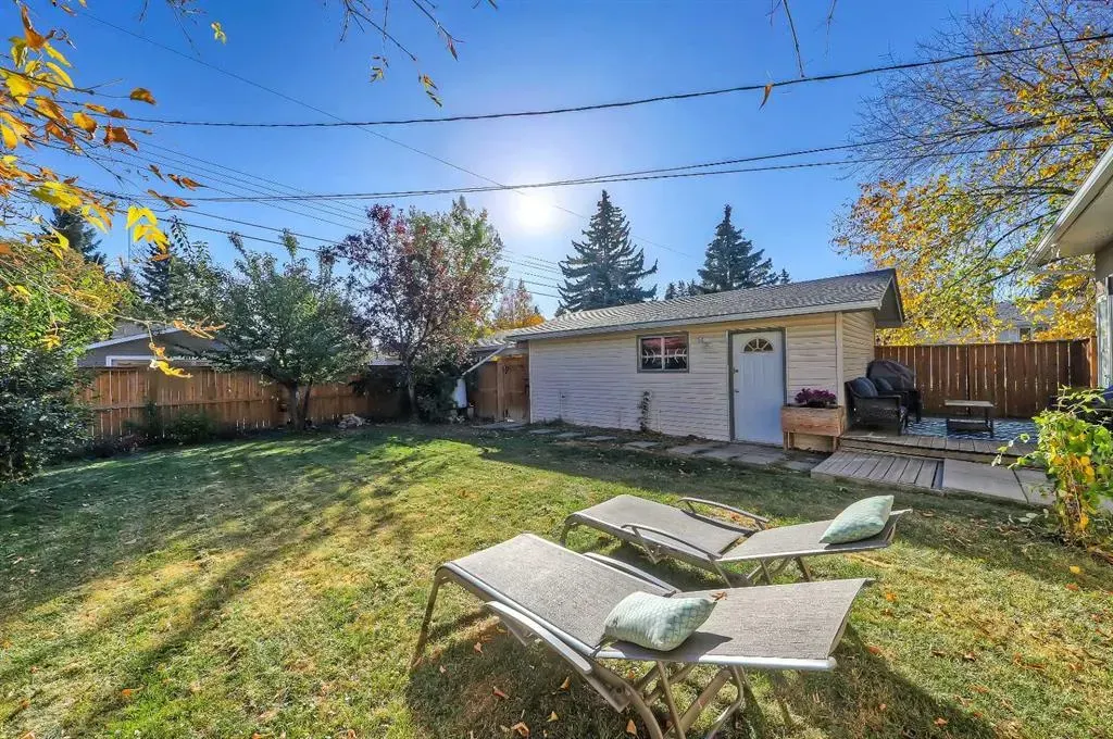 5219 Valiant Drive NW
