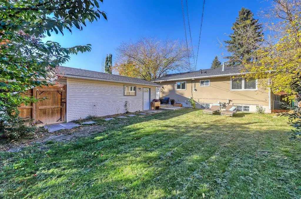 5219 Valiant Drive NW
