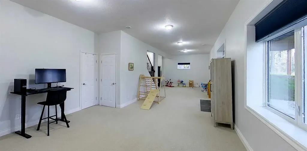 7 Bench Creek Estate