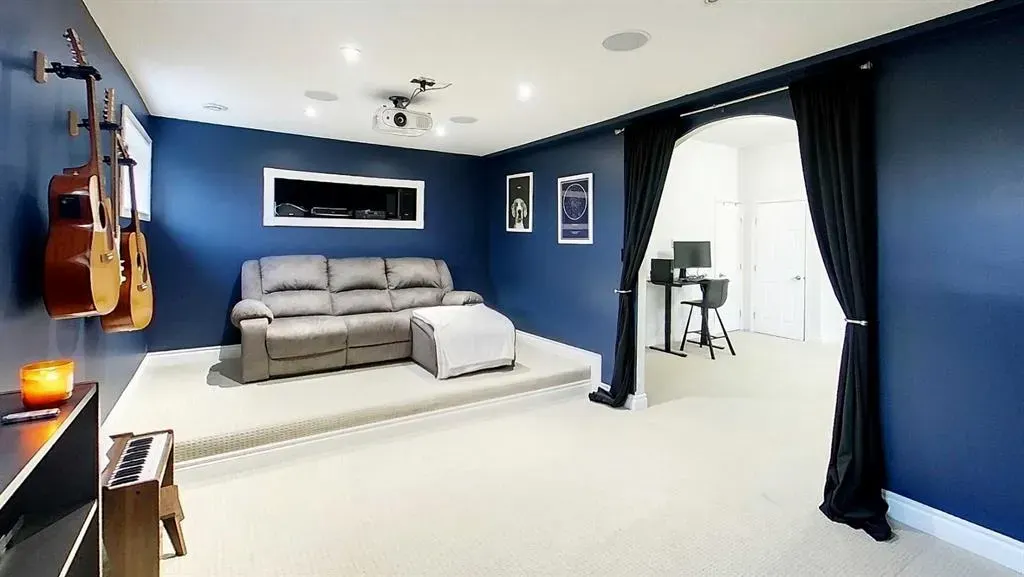 7 Bench Creek Estate