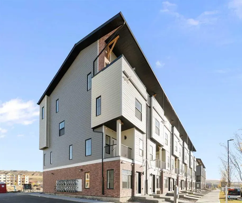 156 Park Street, #101