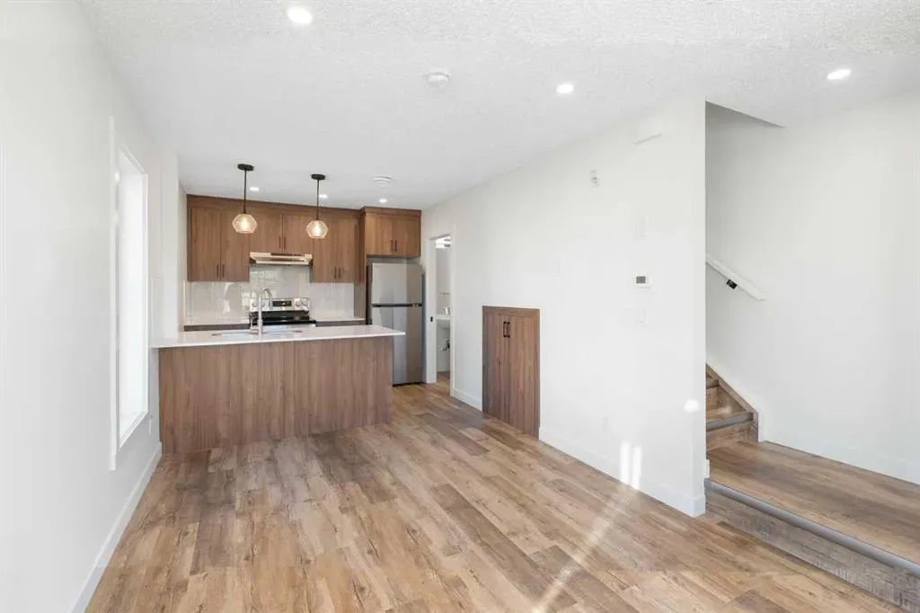156 Park Street, #101