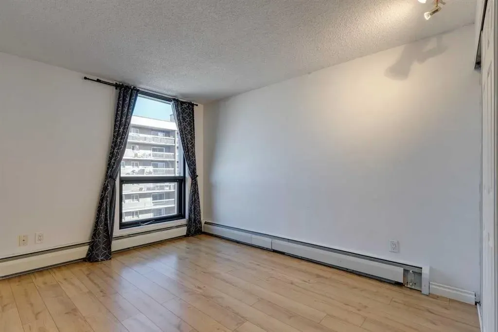 1334 13 Avenue SW, #606