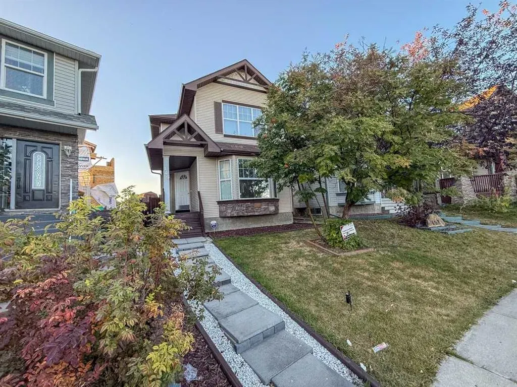 149 Taravista Street NE
