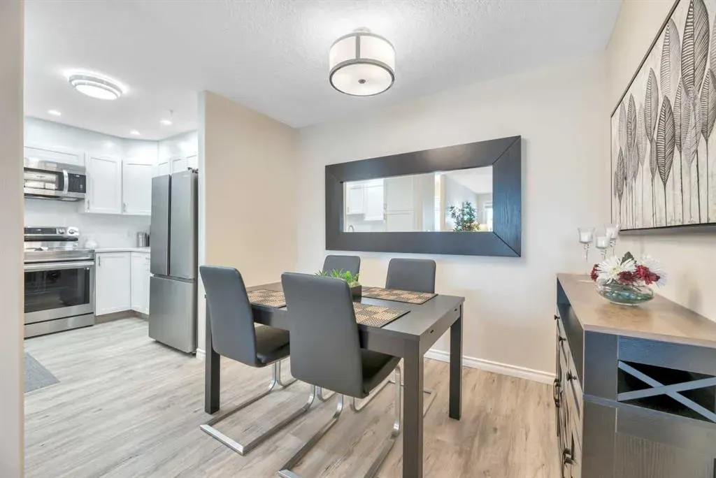7239 Sierra Morena Boulevard SW, #204