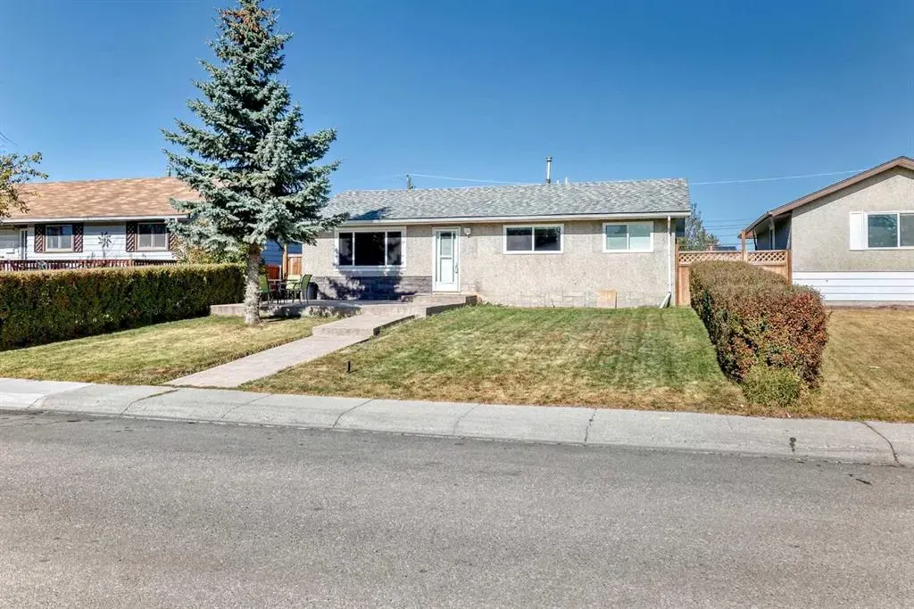 5414 Valentine Crescent SE