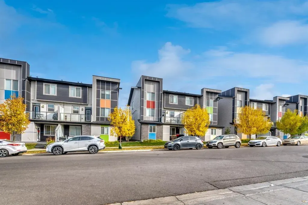 235 Redstone NE, #201
