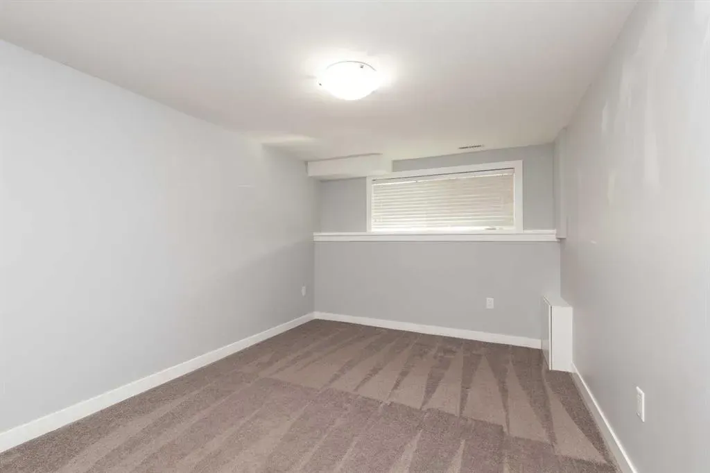 1310 20 Avenue