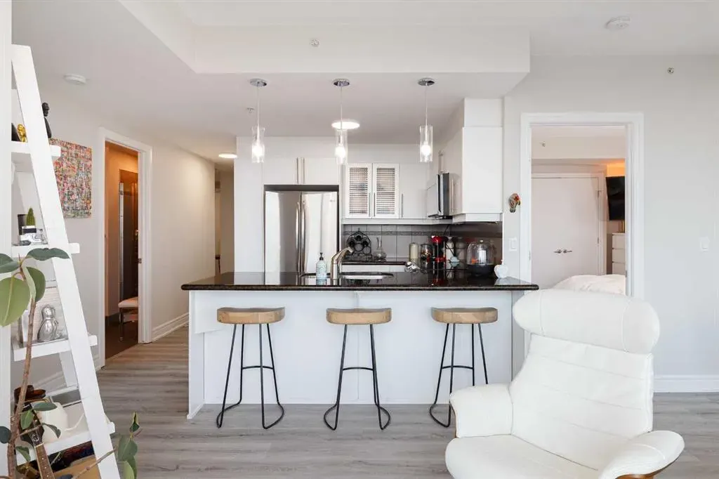 817 15 Avenue SW, #1702