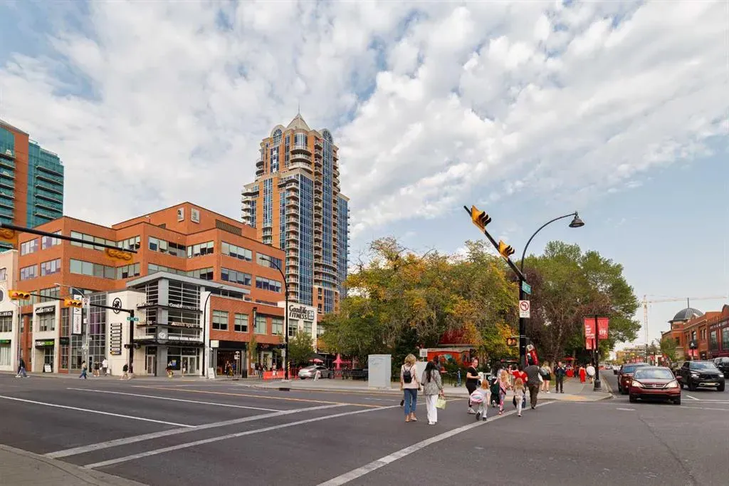 817 15 Avenue SW, #1702