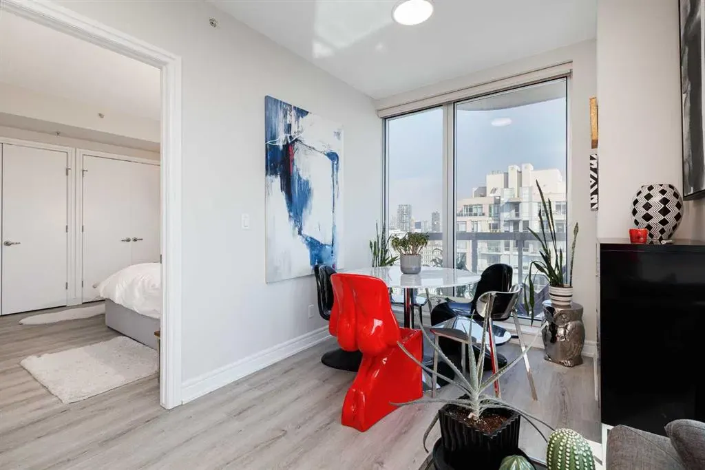 817 15 Avenue SW, #1702