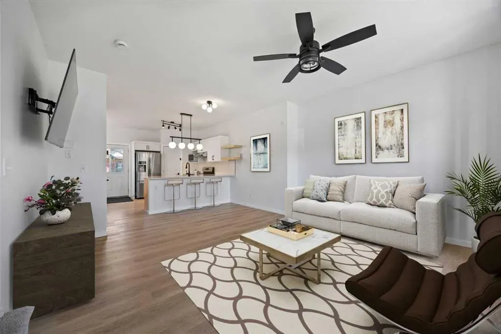 2066 Luxstone Boulevard SW, #201