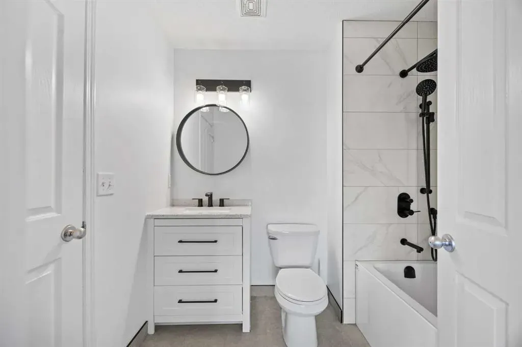 2066 Luxstone Boulevard SW, #201