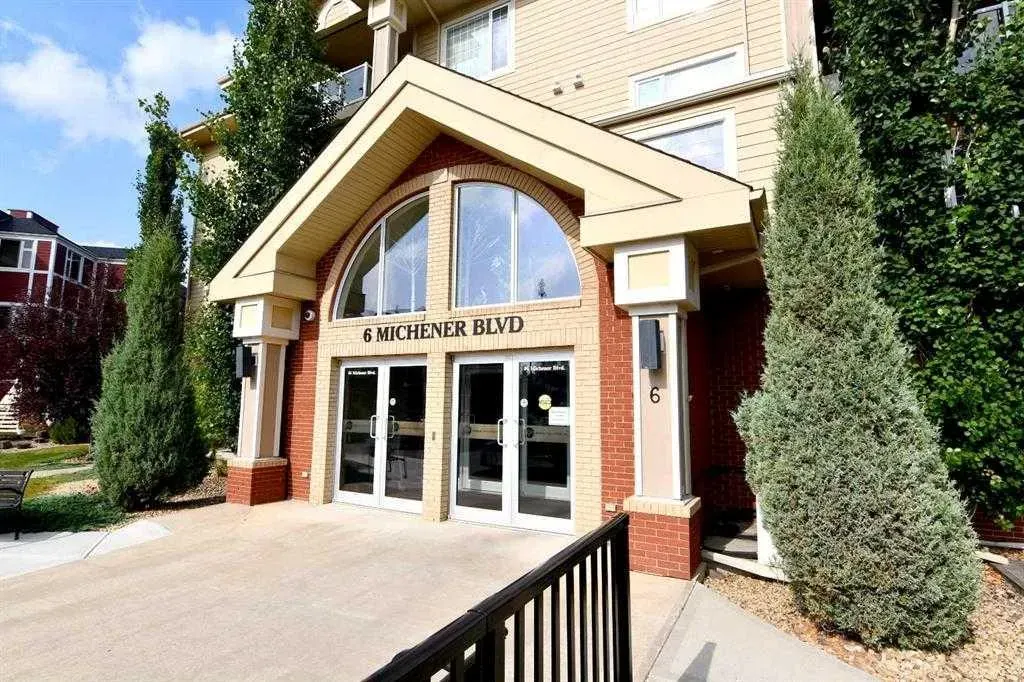 6 Michener Boulevard, #429