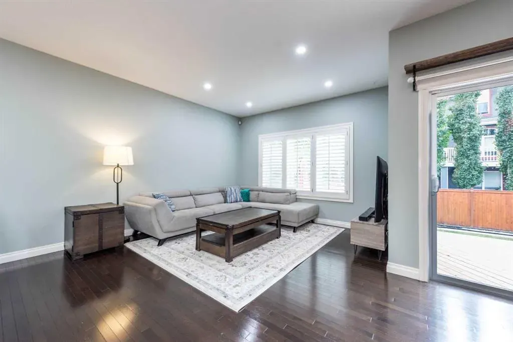 470 Mahogany Terrace SE