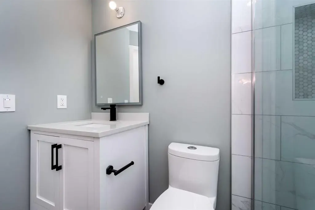 470 Mahogany Terrace SE
