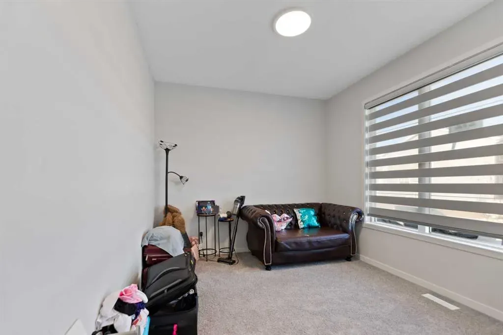 212 DAWSON WHARF Crescent